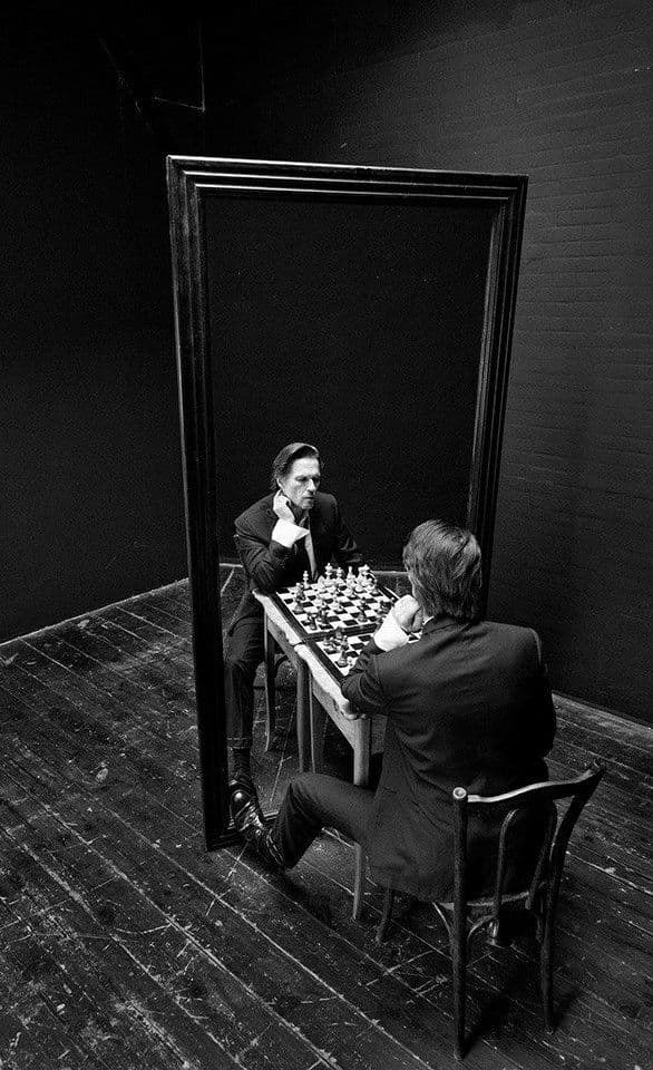 Khám Phá Kỹ Năng Đồng Bộ Năng Lượng: Hành Trình Học Hỏi Từ Người Giỏi Để Thay Đổi Bản Thân